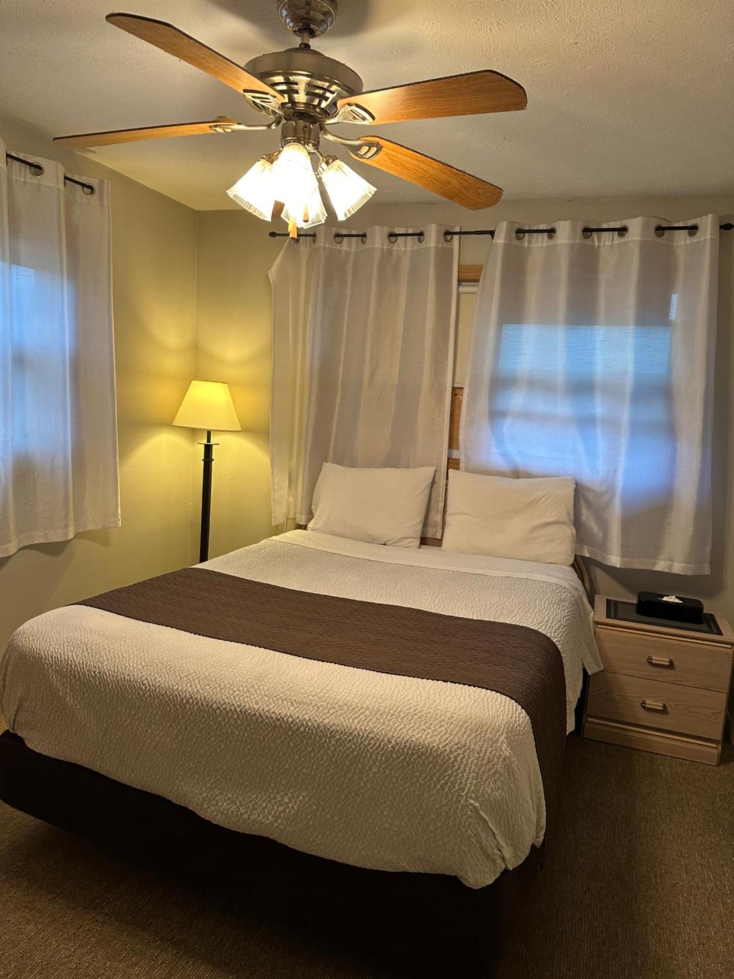 Lakeview Motel & Cottage Kincardine Extérieur photo